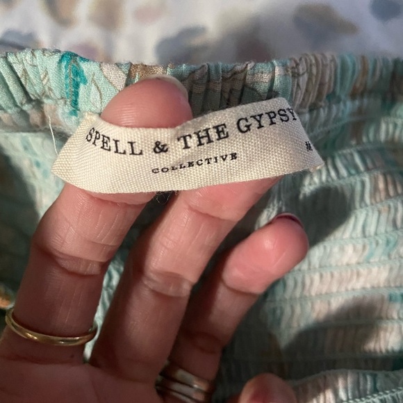 Spell Seashell Top - Picture 4 of 4